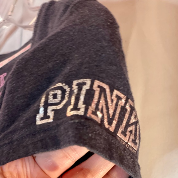 PINK Victoria’s Secret Woman’s V Neck Boston Red Sox T Shirt Size L Gem Detail - Picture 5 of 5